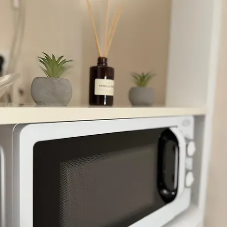 Between Meteora Bmt House *