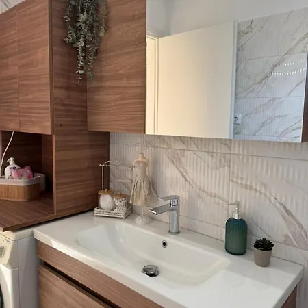 公寓 Between Meteora Bmt House