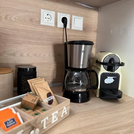 Between Meteora Bmt House