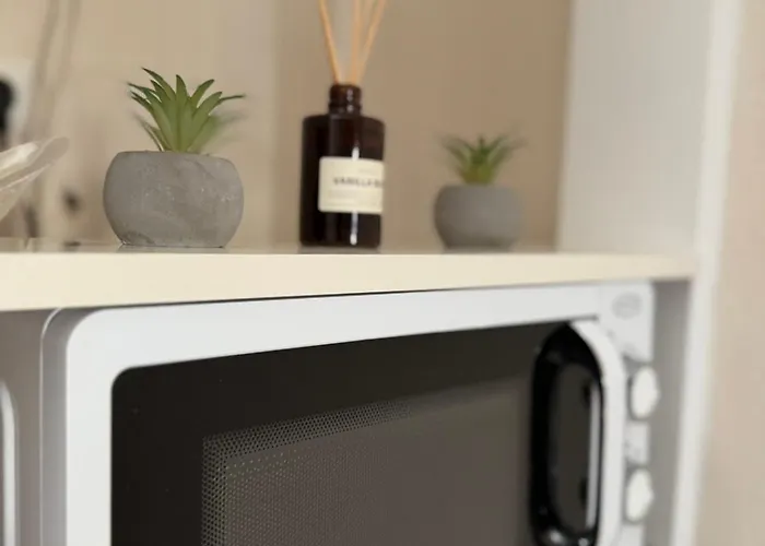 Between Meteora Bmt House *