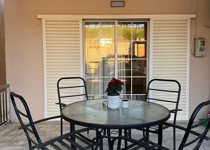 Between Meteora Bmt House Tríkala