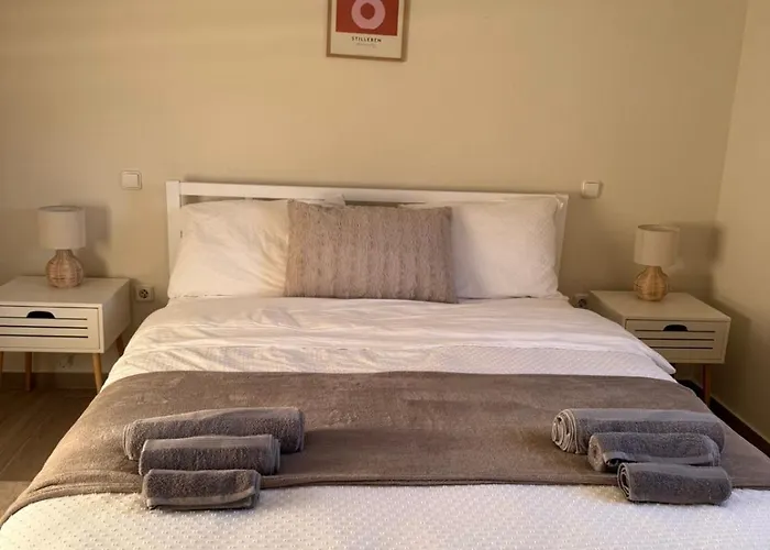 Between Meteora Bmt House Apartamento